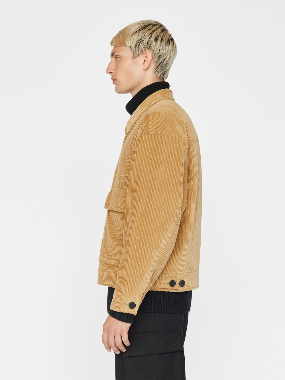 jacket side view alt:fit1